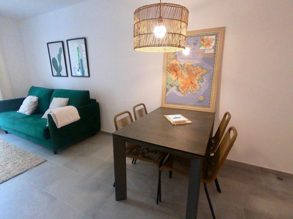 Apartamento Nuevo En El Centro Con Garaje Кадакес Экстерьер фото